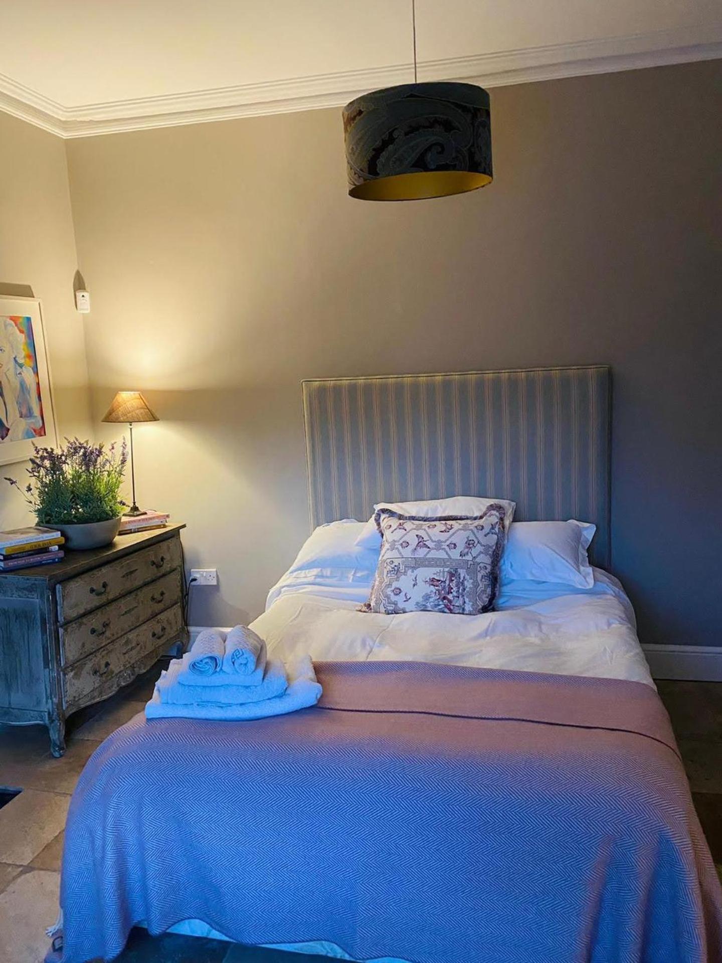 Beautiful 4-bed House In Holiday home